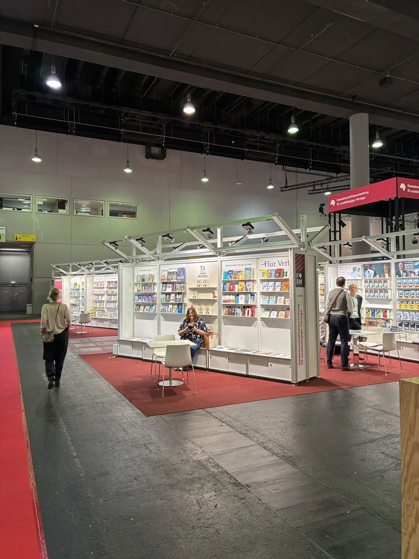 Ein Blick in die Messehalle